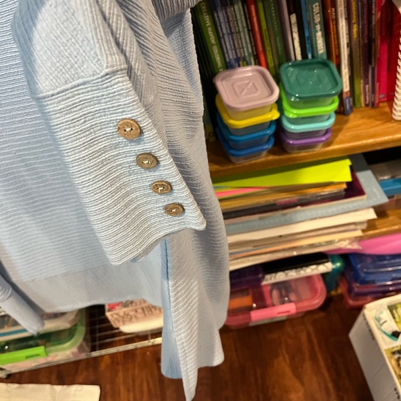 Lightweight long sleeve sweater - Picture 3 of 4